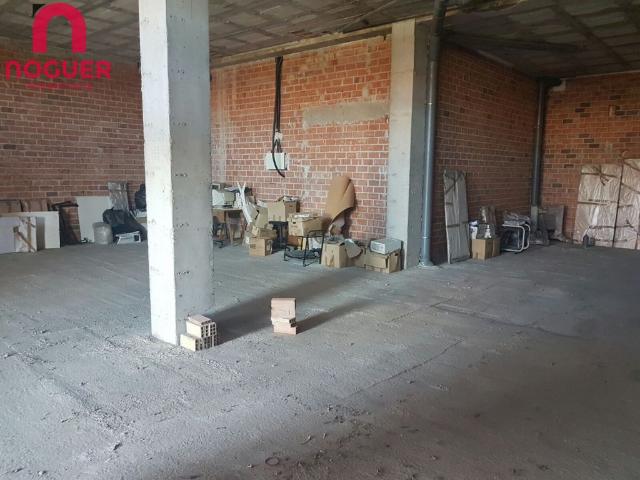 LOCAL COMERCIAL DIAFANO EN ALQUILER CON PLAZA DE PARKING