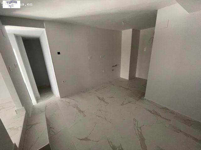 Local Comercial Dúplex Adaptable a Vivienda en Zona Carretas ¡Sin Comunidad!