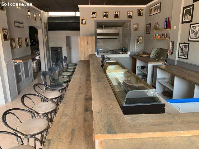 Local comercial en 2 plantas en Cabo Roig strip
