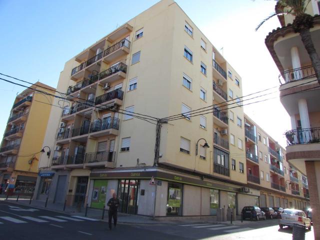 Local comercial en C/ Juan Ramón Jiménez, Quart de Poblet Valencia