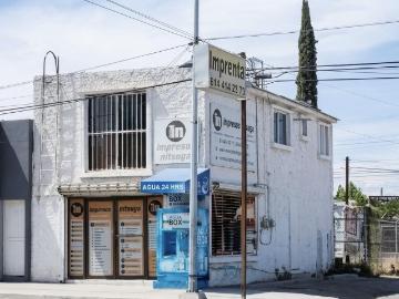 Local comercial en Col. Granjas