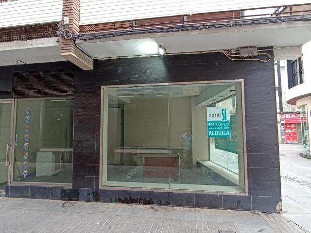 ️ Local Comercial en Calle Conde de Robledo — Centro de Córdoba