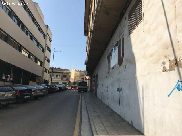 Local comercial en calle Manresa