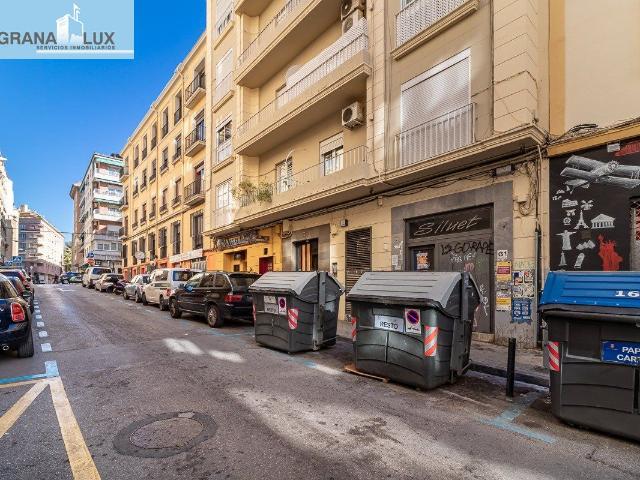 Local comercial en Calle Pintor López Mezquita