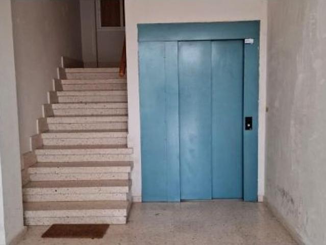 LOCAL COMERCIAL EN CARRIZO DE LA RIBERA