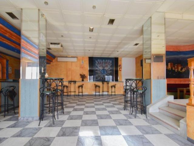 LOCAL COMERCIAL EN CASANUEVA!