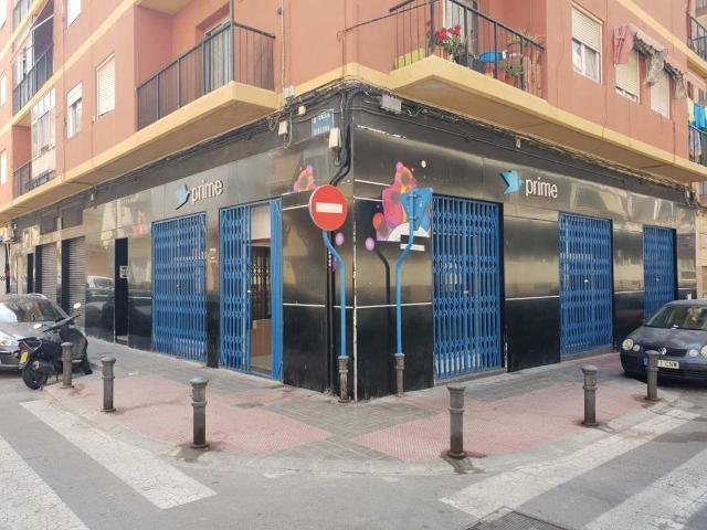 Local comercial en Alicante zona Los Ángeles