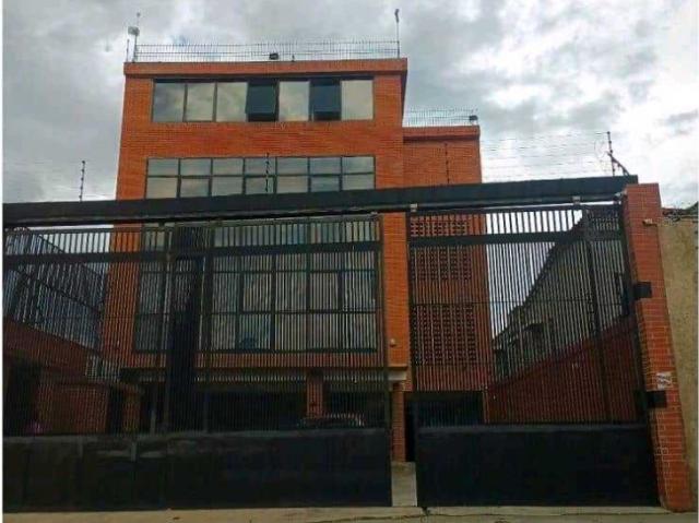 Local Comercial Piso Industrial en Alquilar en Los Rosales, Caracas
