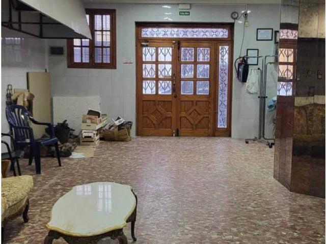 Local comercial en alquiler