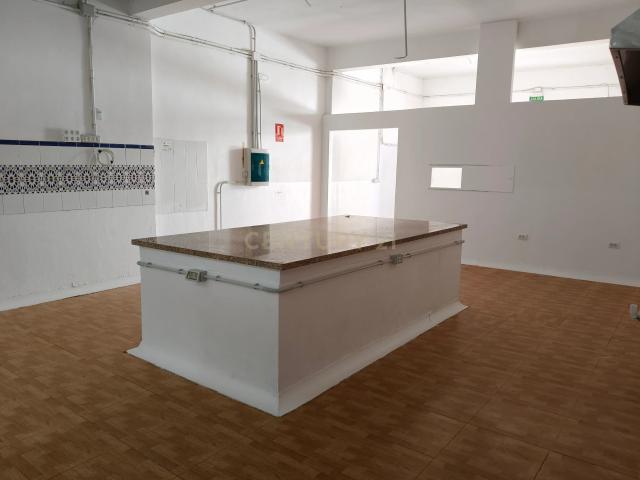 Local Comercial en Alquiler