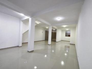Local comercial en Alquiler