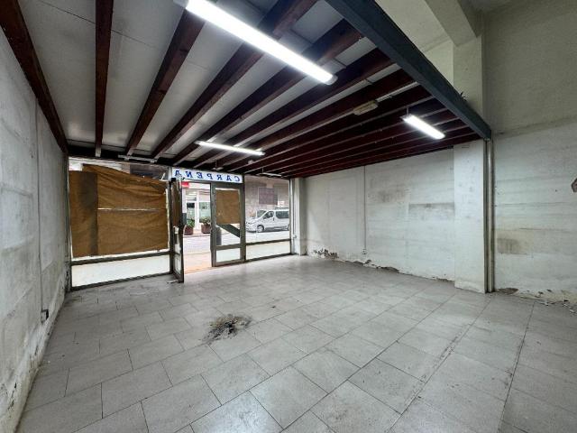 Local Comercial en ALQUILER Centro de Torrelavega