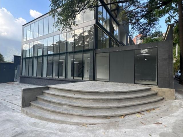 Local Comercial en alquiler Av. Principal de Chuao