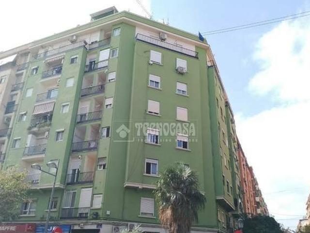 Local comercial en alquiler en C de Pintor Stolz
