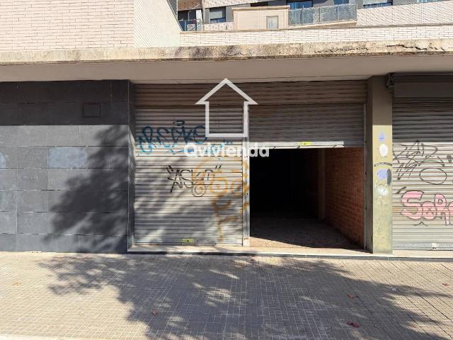 Local comercial en Alquiler en Col.legis Nous