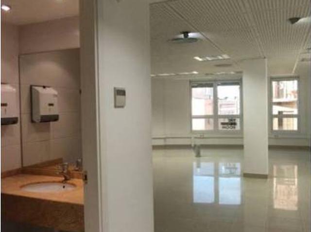 Local comercial en Alquiler en Congost Santa Caterina