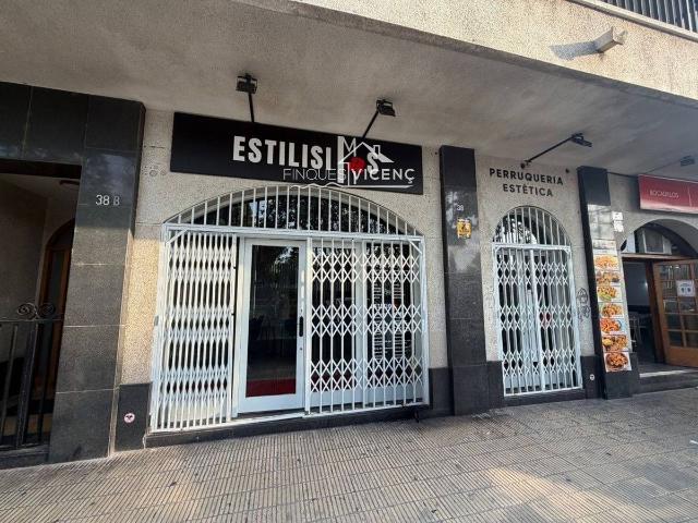 Local comercial en Alquiler en Calafell Platja