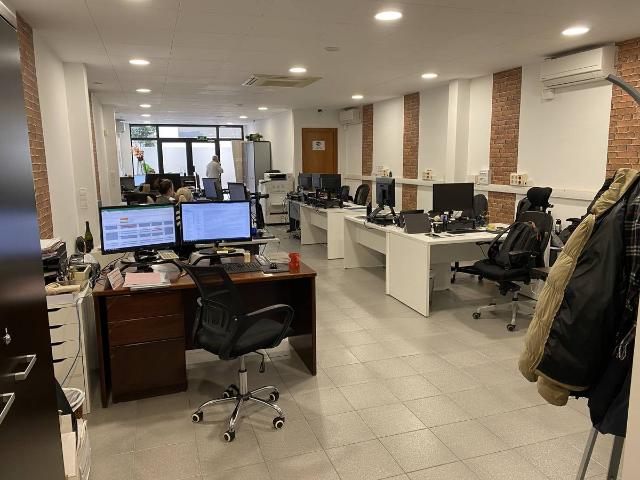 Local comercial en Alquiler en Calella