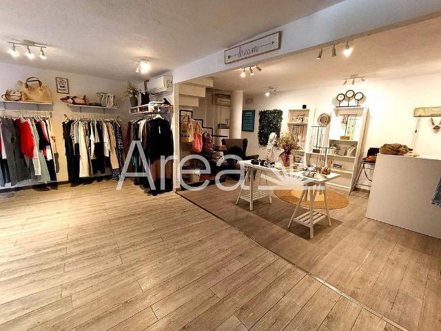 Local comercial en alquiler en calle Can Cabot de Munt, Sant Andreu de Llavaneres, de 74 m² por 950