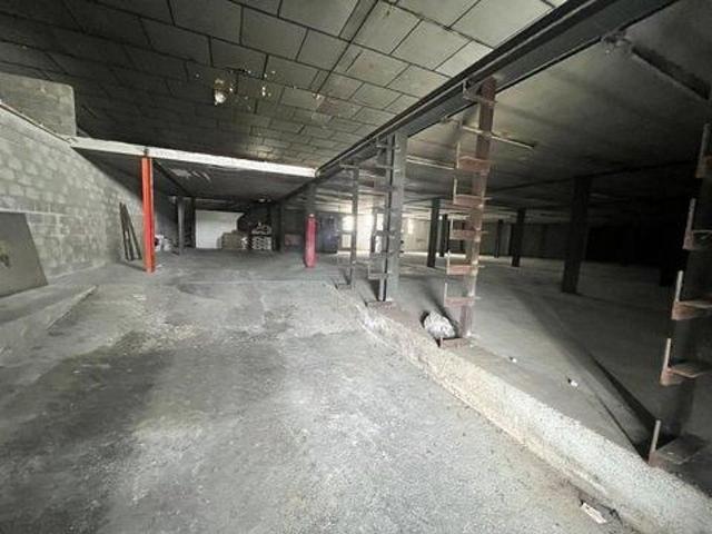 Nave industrial en alquiler en calle Carretera, Sallent, de 1.600 m² 3 habitaciones por 1.500