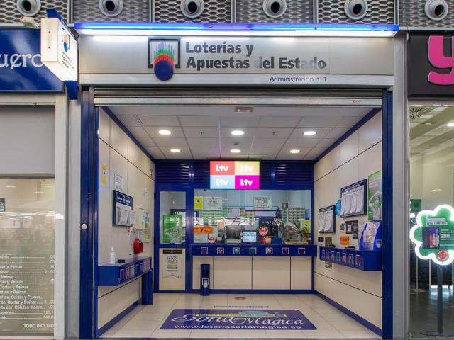 Local comercial en alquiler en calle Centro, Barcelona, de 30 m² 2 habitaciones por 2.500