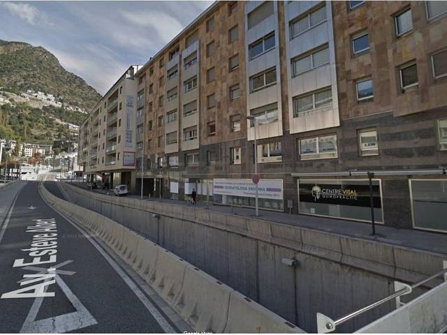 Local comercial en alquiler en calle Cga, Les Escaldes, de 402 m² por 12.000