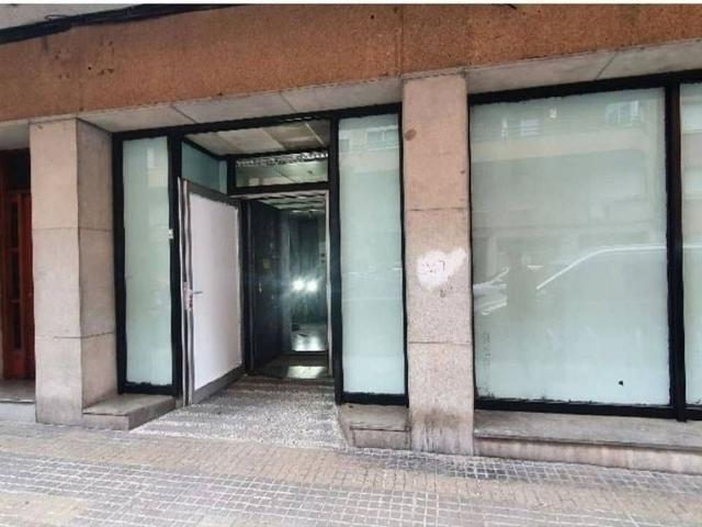 Local comercial en alquiler en calle Ample, Terrassa, de 290 m² por 865