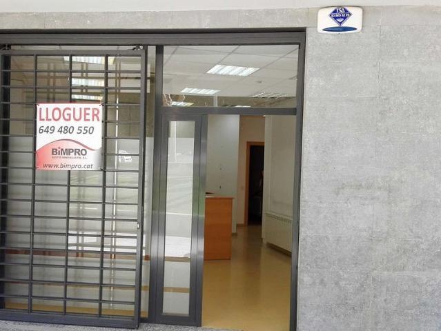 Local comercial en alquiler en calle Alba, Sant Esteve Sesrovires, de 95 m² 2 habitaciones por 680