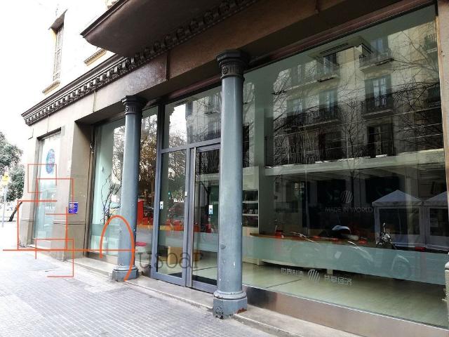 Local comercial en alquiler en calle Girona, Barcelona, de 137 m² 2 habitaciones por 4.000