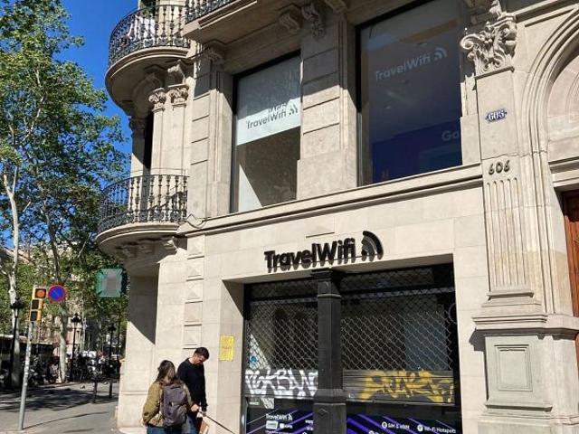 Local comercial en alquiler en calle Gran Via de Les Corts Catalanes, Barcelona, de 194 m² 2 habitaciones por 8.200