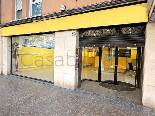 Local comercial en alquiler en calle Gran Via de Les Corts Catalanes, Barcelona, de 220 m² 4 habitaciones por 2.200