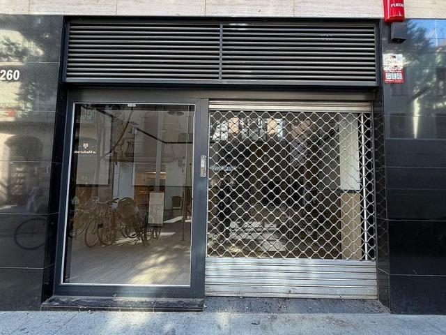Local comercial en alquiler en calle Gran de Sant Andreu, Barcelona, de 60 m² 2 habitaciones por 2.600