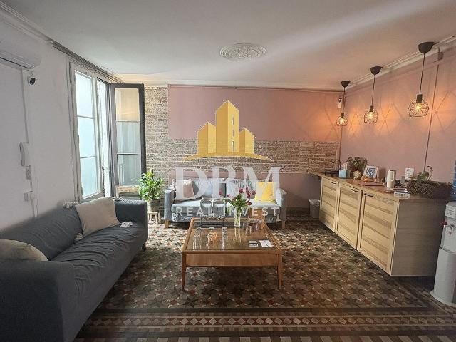 Local comercial en alquiler en calle D'ausiàs Marc, Barcelona, de 190 m² 3 habitaciones por 2.872