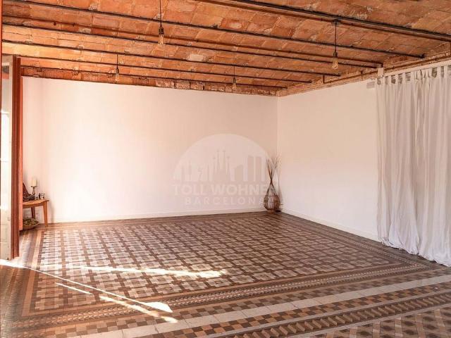 Local comercial en alquiler en calle D'ausiàs Marc, Barcelona, de 195 m² por 2.836