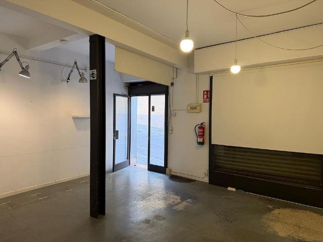 Local comercial en alquiler en calle D'agramunt, Barcelona, de 48 m² 2 habitaciones por 480