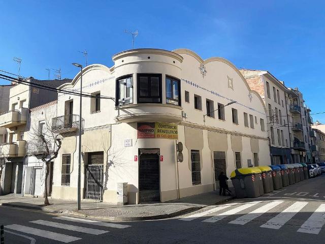 Local comercial en alquiler en calle De Colom, Olesa de Montserrat, de 185 m² 1 habitación por 1.100