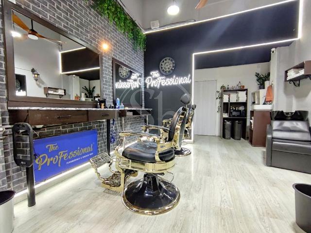 Local comercial en alquiler en calle De Calàbria, Barcelona, de 57 m² por 1.600