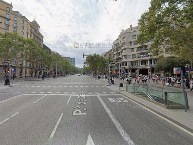 Local comercial en alquiler en calle De Balmes, Barcelona, de 400 m² 1 habitación por 12.000