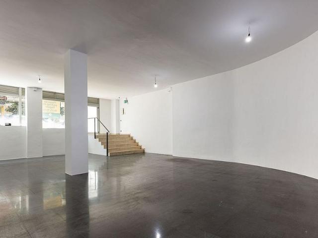Local comercial en alquiler en calle De Brussel·Les, Barcelona, de 156 m² 1 habitación por 1.140