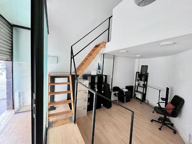 Local comercial en alquiler en calle De Gabriel y Galán, Barcelona, de 75 m² 3 habitaciones por 600