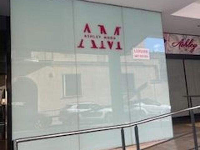 Local comercial en alquiler en calle De Galileu, Terrassa, de 90 m² 2 habitaciones por 900