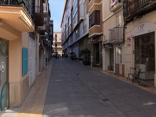 Local comercial en alquiler en calle De Gras i Elias, Reus, de 28 m² 1 habitación por 475