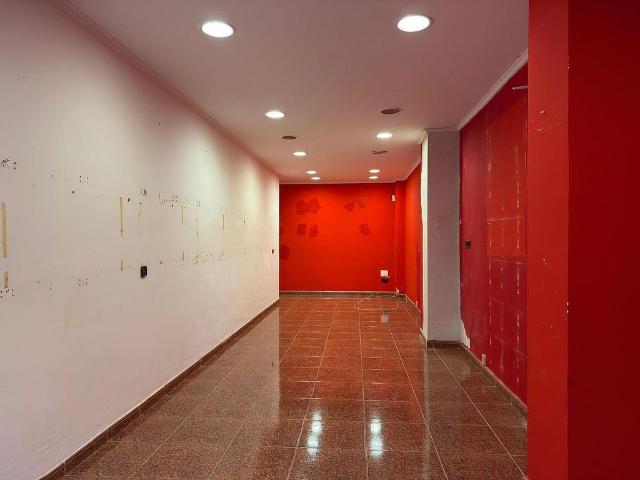 Local comercial en alquiler en calle De Déu i Mata, Barcelona, de 35 m² por 600