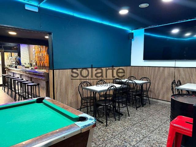 Local comercial en alquiler en calle De Diògenes, Hospitalet de Llobregat, L´, de 88 m² 2 habitaciones por 700