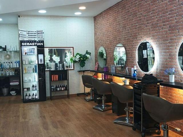 Local comercial en alquiler en calle De Floridablanca, Barcelona, de 92 m² 6 habitaciones por 1.340