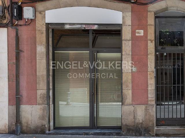 Local comercial en alquiler en calle De Francisco Giner, Barcelona, de 80 m² por 1.150
