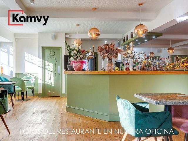 Local comercial en alquiler en calle De Joan Güell, Barcelona, de 81 m² 2 habitaciones por 2.000