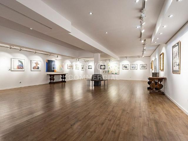 Local comercial en alquiler en calle De Johann Sebastian Bach, Barcelona, de 490 m² por 18.000