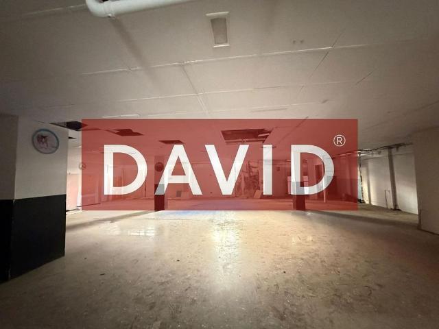 Local comercial en alquiler en calle De Jacint Verdaguer, Hospitalet de Llobregat, L´, de 375 m² 1 habitación por 2.800