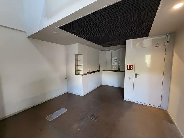Local comercial en alquiler en calle De la Caravel·la la Niña, Barcelona, de 60 m² 2 habitaciones por 1.450